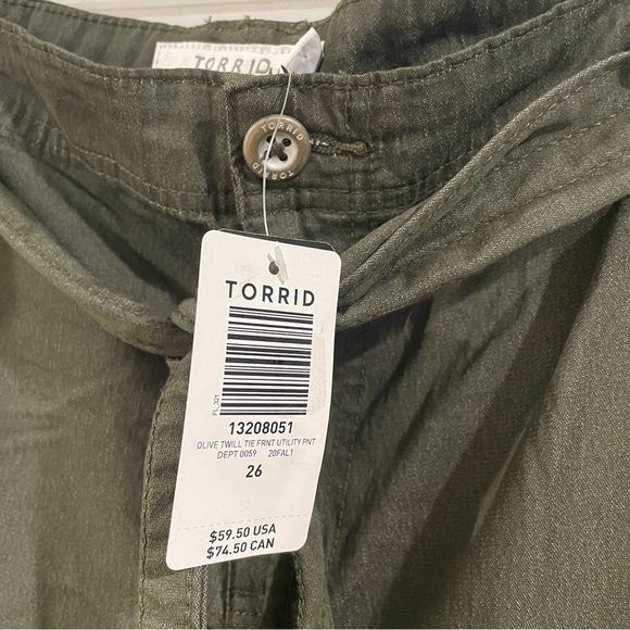 Torrid Skinny Cropped Twill Pants Stretch Mid-Rise Deep Depths Green, Size 26W - Picture 9 of 10